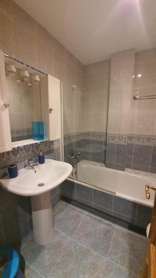 Apartamento O Xardin Ribadeo Luaran gambar
