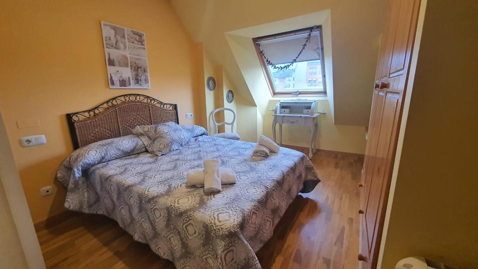 Apartamento O Xardin Ribadeo Luaran gambar